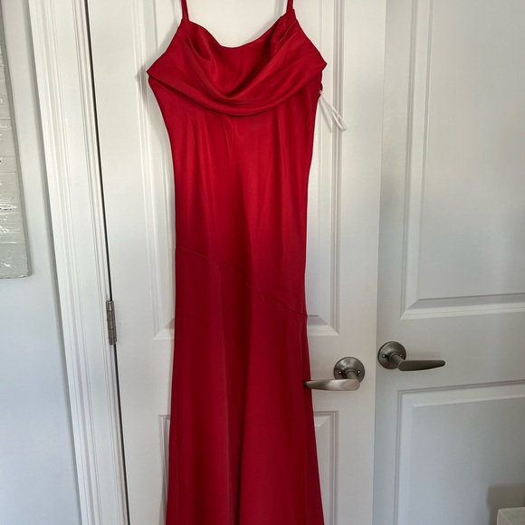 Red Dress - Picture 2 of 4